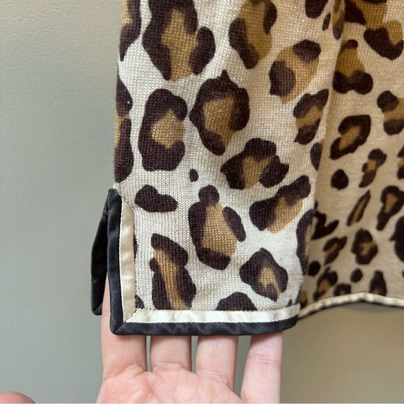 - J Crew animal print wool cardigan with satin trim Sz M - Picture 3 of 7